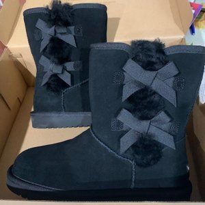 UGG Koolaburra Sz 7